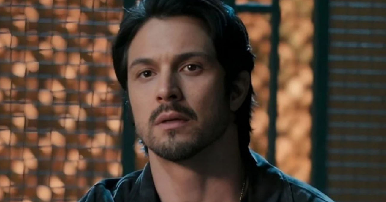 Análise da atuação de Romulo Estrela como Paulinho em Três Graças destaca sua força como protagonista, a química com Sophie Charlotte e a cena impactante de revelação que marca a novela. Foto: Globo