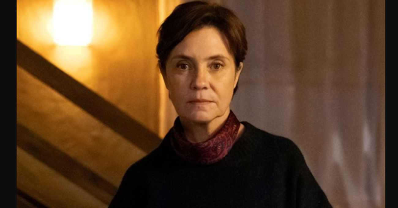 Que venham os próximos episódios. Adriana Esteves segue soberana, um verdadeiro monstro da atuação. Foto: Globo/Manoella Mello