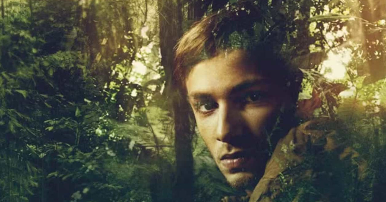 Antonio Haddad brilha em mais um episódio arrebatador de Os Outros. No quarto capítulo da terceira temporada, a tensão cresce, os conflitos se intensificam e as relações se tornam ainda mais complexas. Com direção claustrofóbica e atuações impecáveis, a série reafirma sua força ao explorar os limites da intolerância e das emoções humanas. Foto: Divulgação/Globoplay