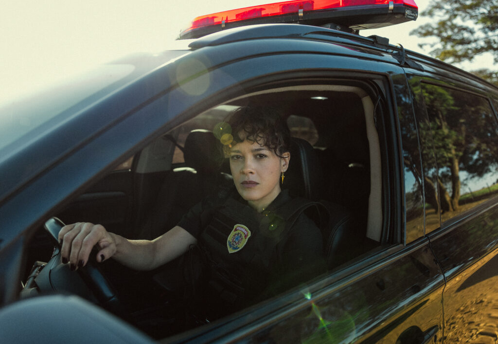 Após se tornar uma das séries brasileiras mais assistidas da Netflix no mundo, DNA do Crime retorna para sua terceira temporada prometendo novos confrontos, perseguições e desdobramentos ainda mais explosivos no submundo do crime.
Foto: Alexandre Schneider/Netflix