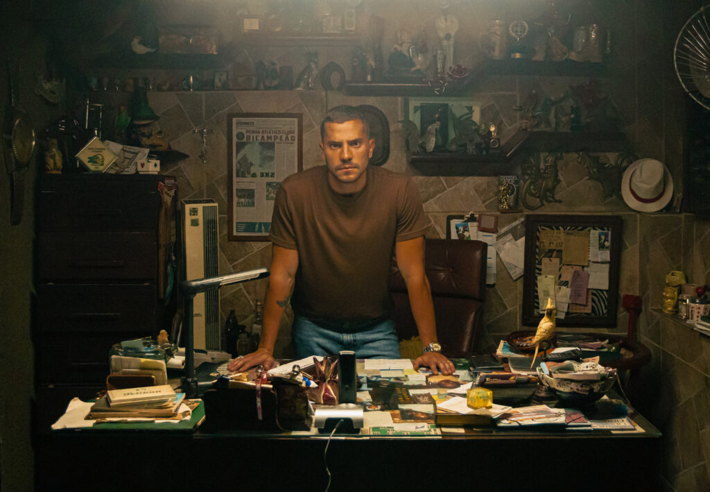 A guerra pelo controle do jogo do bicho continua na segunda temporada de Os Donos do Jogo. A série brasileira da Netflix promete ampliar ainda mais as disputas de poder, violência e ambição no submundo carioca.
Foto: Marcos Serra Li/Netflix