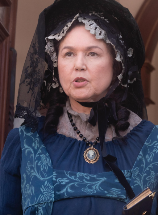 Em Dona Beja, Kelzy Ecard interpreta Dona Augusta, figura moralista e explosiva que contrasta diretamente com a contida Helga. Foto: Divulgação/HBO Max