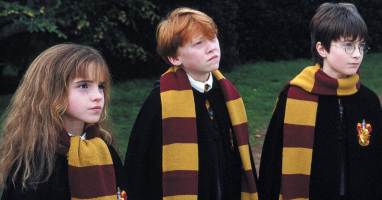 Mais de 20 anos depois, Harry, Hermione e Rony continuam atravessando gerações como símbolos de amizade, coragem e pertencimento. Foto: Divulgação.