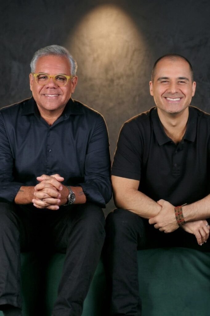 dealizadores de Arte On, Marcus Montenegro e André Arteche defendem uma formação artística mais profunda e apresentam um livro que combina textos inéditos com orientações práticas para a preparação de testes de elenco. Foto: Fernando Ocazione