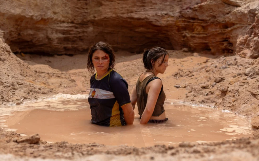Entre traumas familiares, reencontros e perigos constantes, Patrícia e Luiza sustentam uma narrativa que encontra na relação entre mãe e filha sua maior força dramática.
Foto: Divulgação