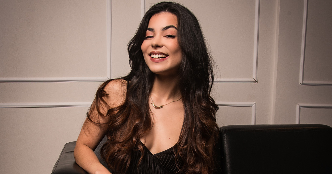 Violência, desejo, poder, vulnerabilidade e esperança se encontram em cena em "Katharine: O Estranho Caso do Dr. Jekyll e do Sr. Hyde". Foto: Camila Mendes