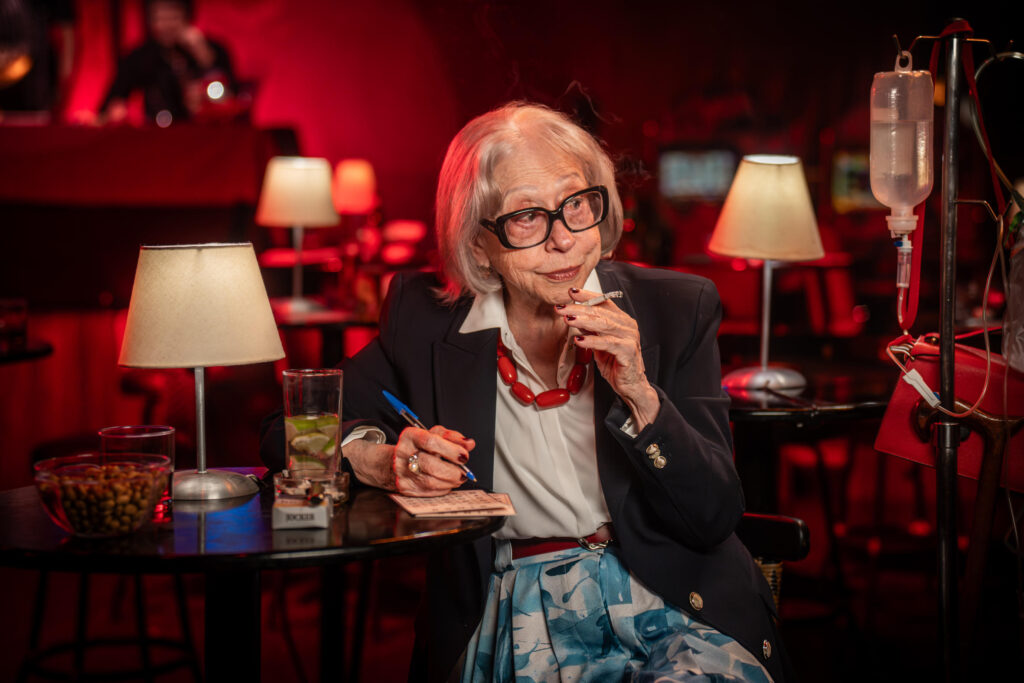 Fernanda Montenegro integra o elenco de “Emergência 53” — e, segundo Claudio Torres, ainda há surpresas por vir.