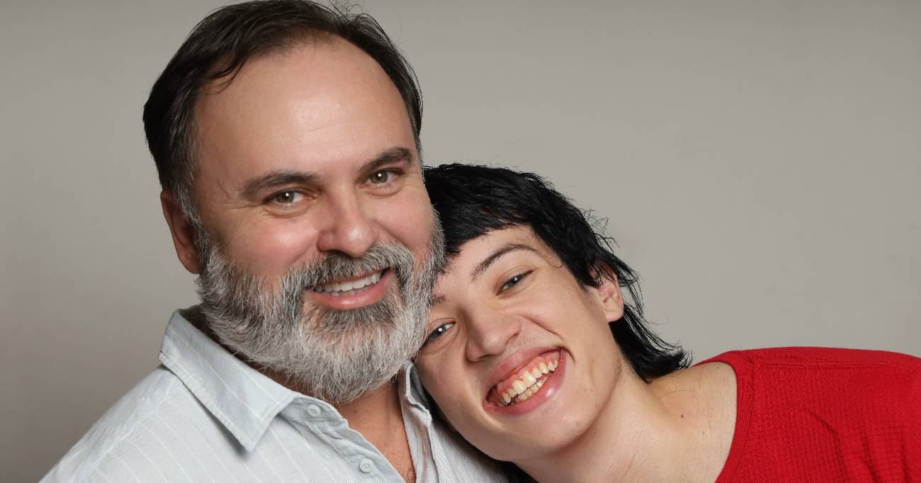 Hermes Carpes transforma término doloroso em ‘Meu Garoto’ e investiga as contradições do amor