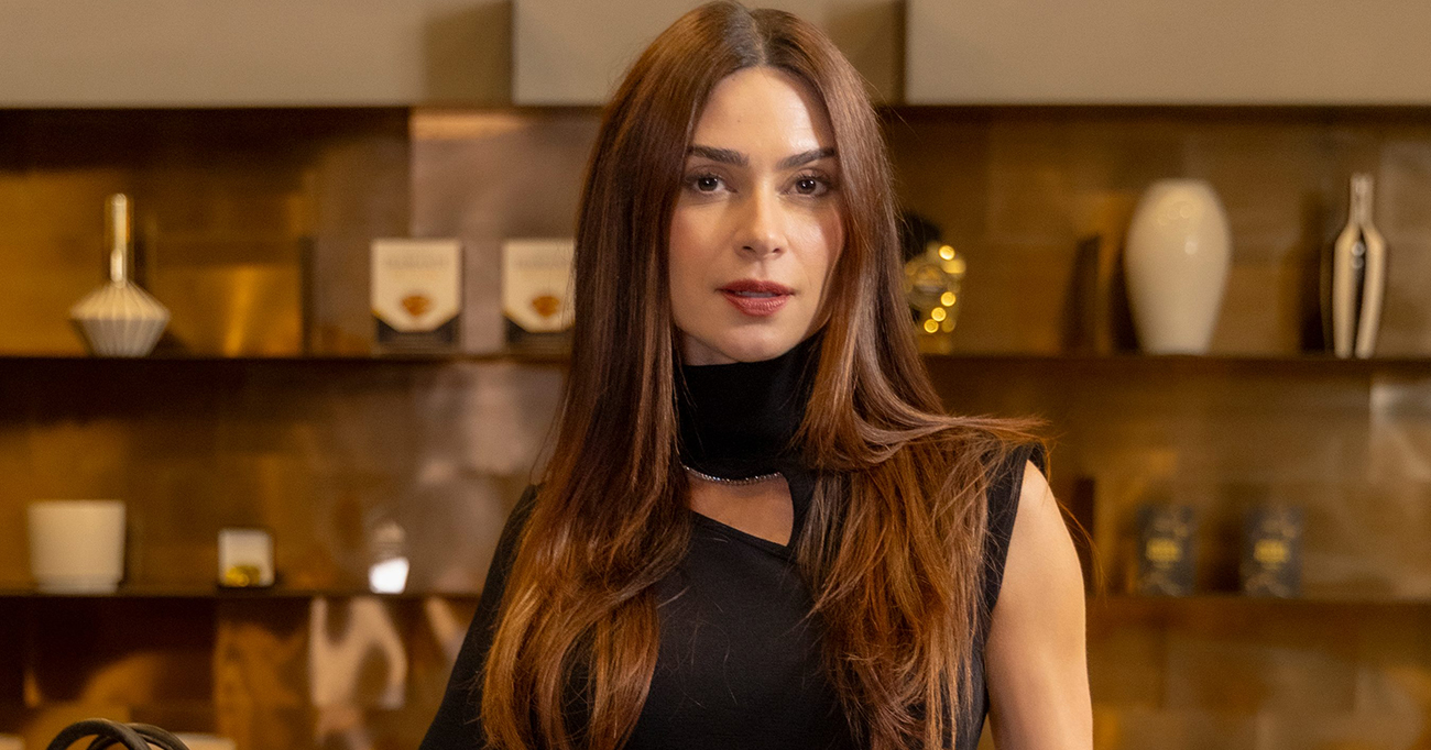 Thaila Ayala realiza desejo de viver grande vilã em Nas Profundezas do Amor
