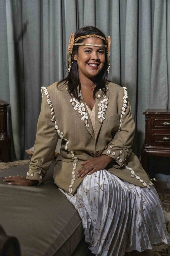 Vitória Rodrigues vive Dôra em A Nobreza do Amor, mulher que atravessa as marcas do racismo e do próprio passado enquanto começa a descobrir que seu final feliz também depende do amor por si mesma. Foto: Gabriel Vaguel/Globo.
