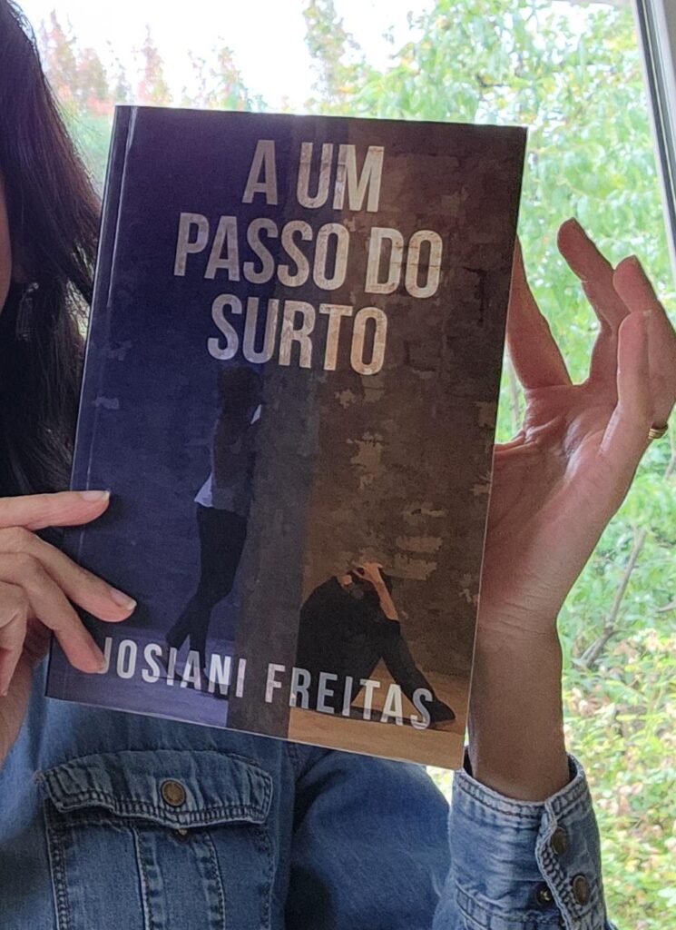 Josiani Freitas conversa com o Pittaplay sobre A um passo do surto, a construção de Edgar, os cuidados ao escrever sobre esquizofrenia e como a ficção permite explorar diferentes percepções da mente humana.