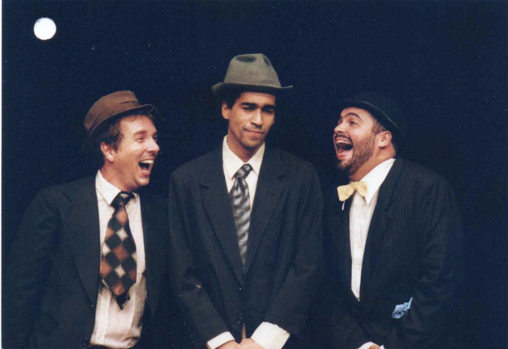 Augusto Madeira, Alexandre David, Cláudio Mendes na primeira montagem de “Pequenos Trabalhos para Velhos Palhaços”, há mais de 20 anos.
Foto: arquivo pessoal