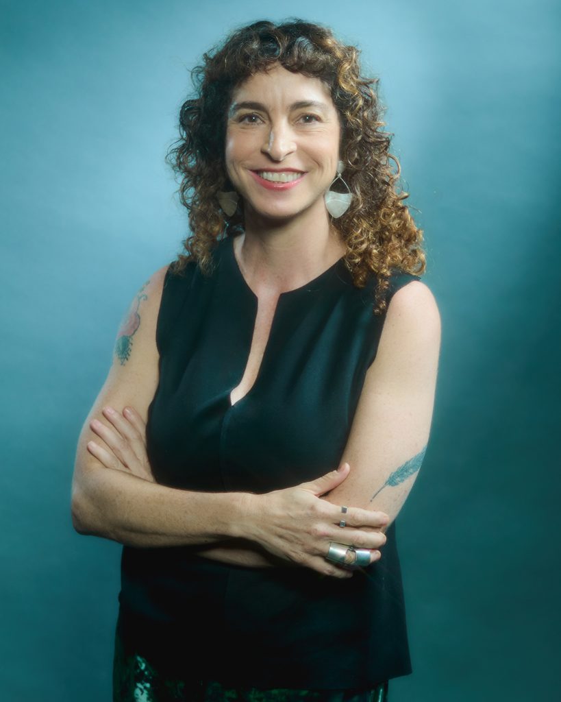 Para Rosane Svartman, respeitar a lógica dos personagens é essencial: nenhuma grande virada deve obrigá-los a abandonar aquilo que a própria história construiu sobre eles.