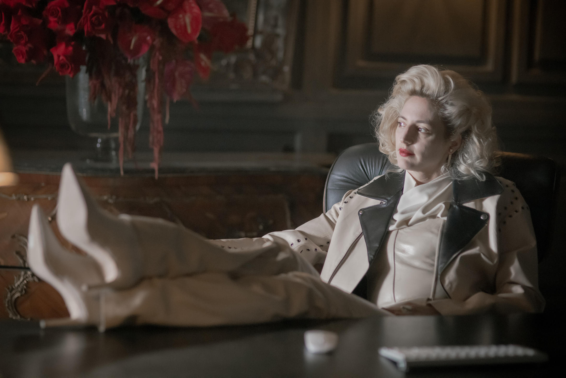 Alli Willow revela passado e poder de Elizabeta na 2ª temporada de Vermelho Sangue