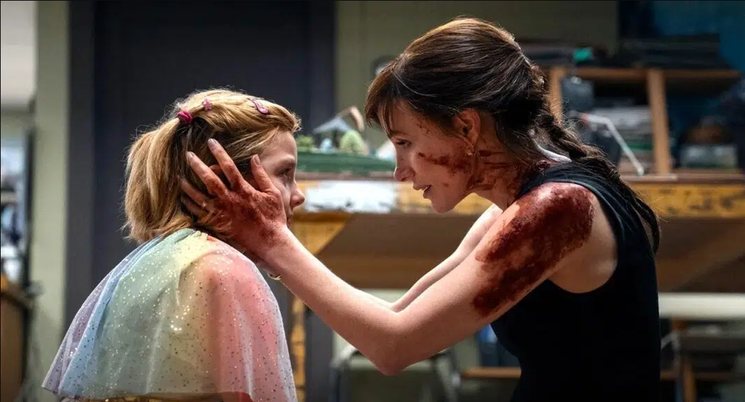 Entenda o final de Outra Mamãe: como Bela derrota o demônio, qual segredo seus pais revelam e por que a entidade se destrói no desfecho do filme.